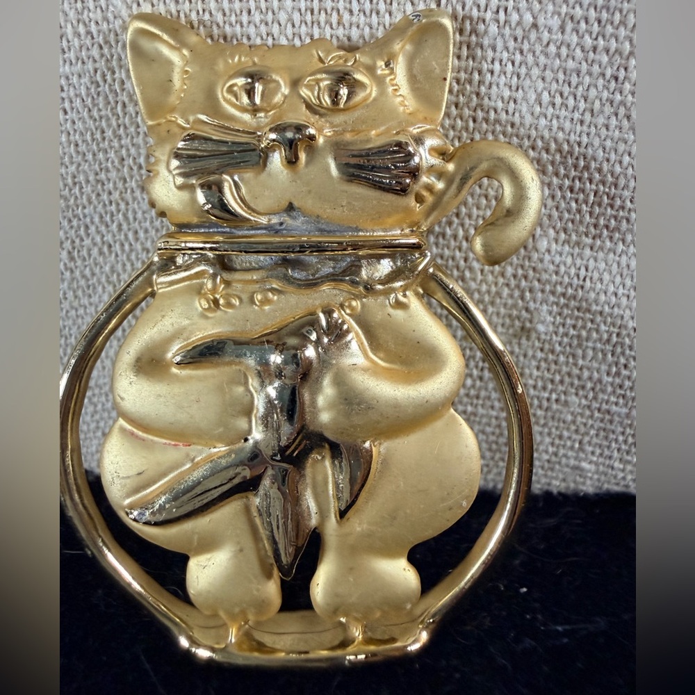 Vintage Gold-ToneCat Brooch